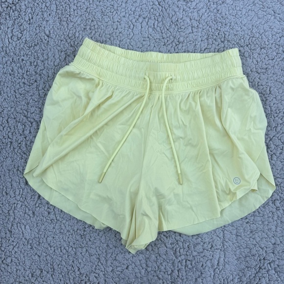 Gilly Hicks Active Flutter Shorts - Picture 2 of 7